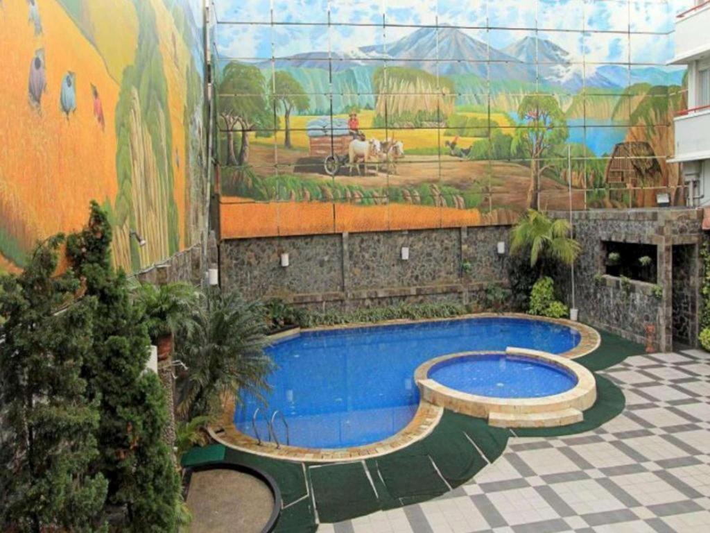 Hotel Golden Sky Pluit Jakarta Bagian luar foto